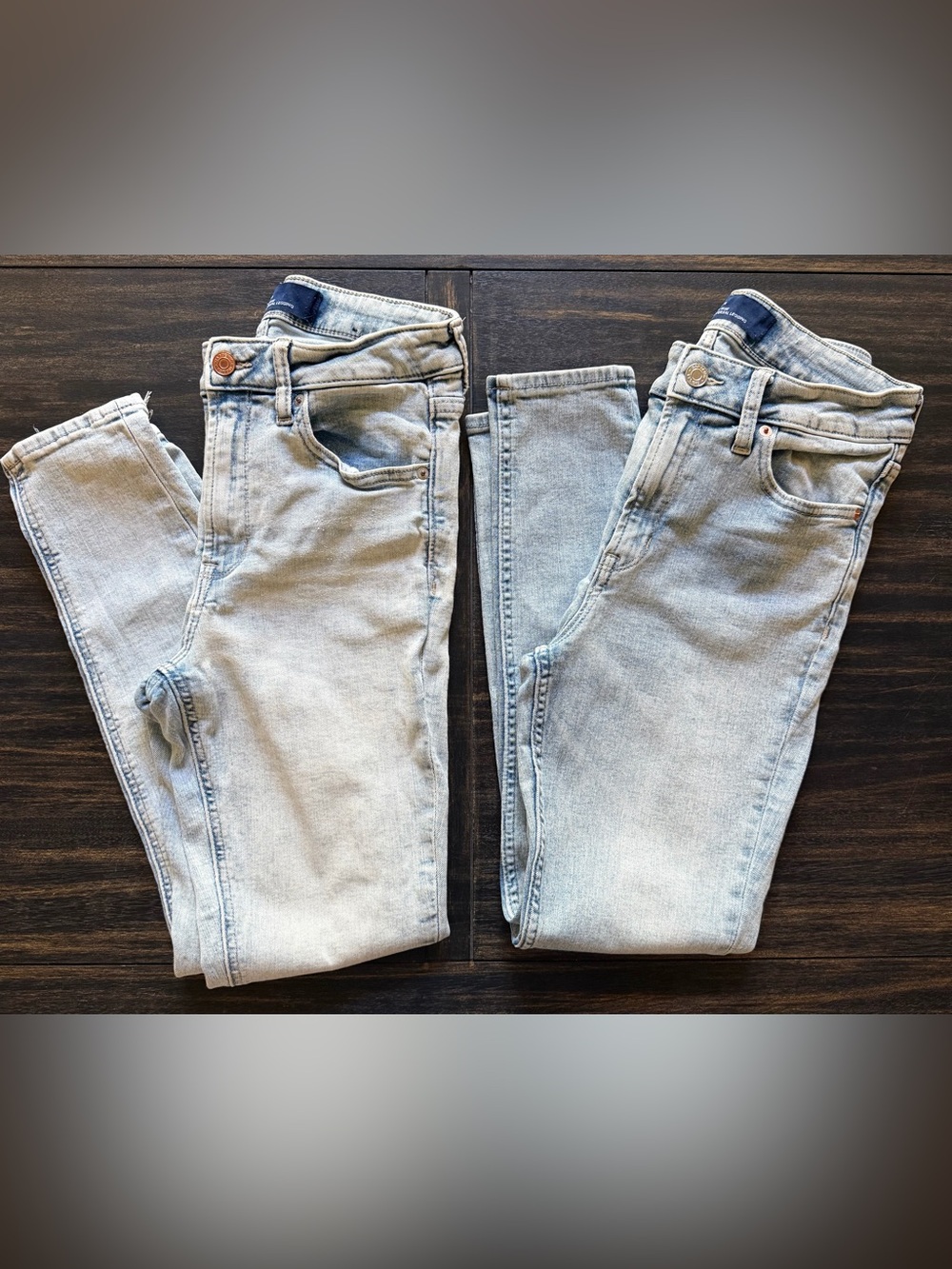 Gap Light Wash Skinny Jeans Pair - Size 4